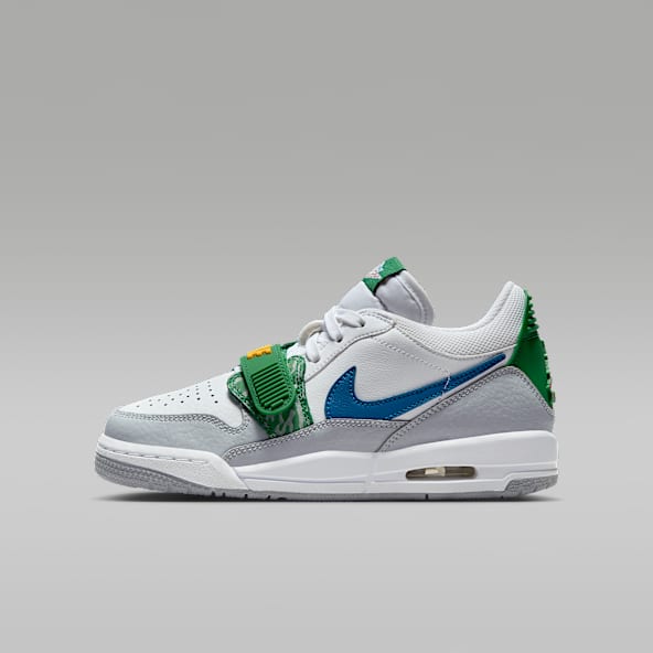 Boys Shoes. Nike AU